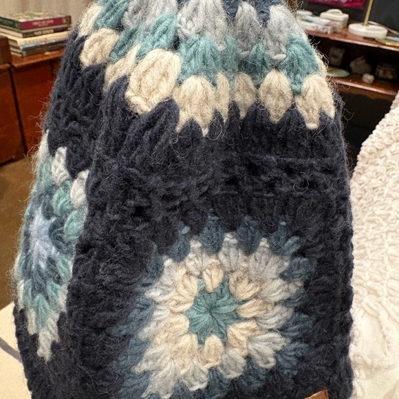 100% Wool Crocheted Beanie - Picture 4 of 4